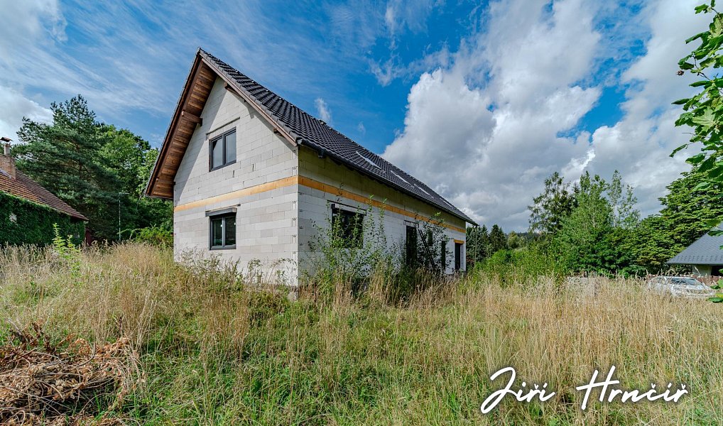 Prodej domu 313 m² s pozemkem 1 052 m², Nové Mitrovice – náhled fotky 29