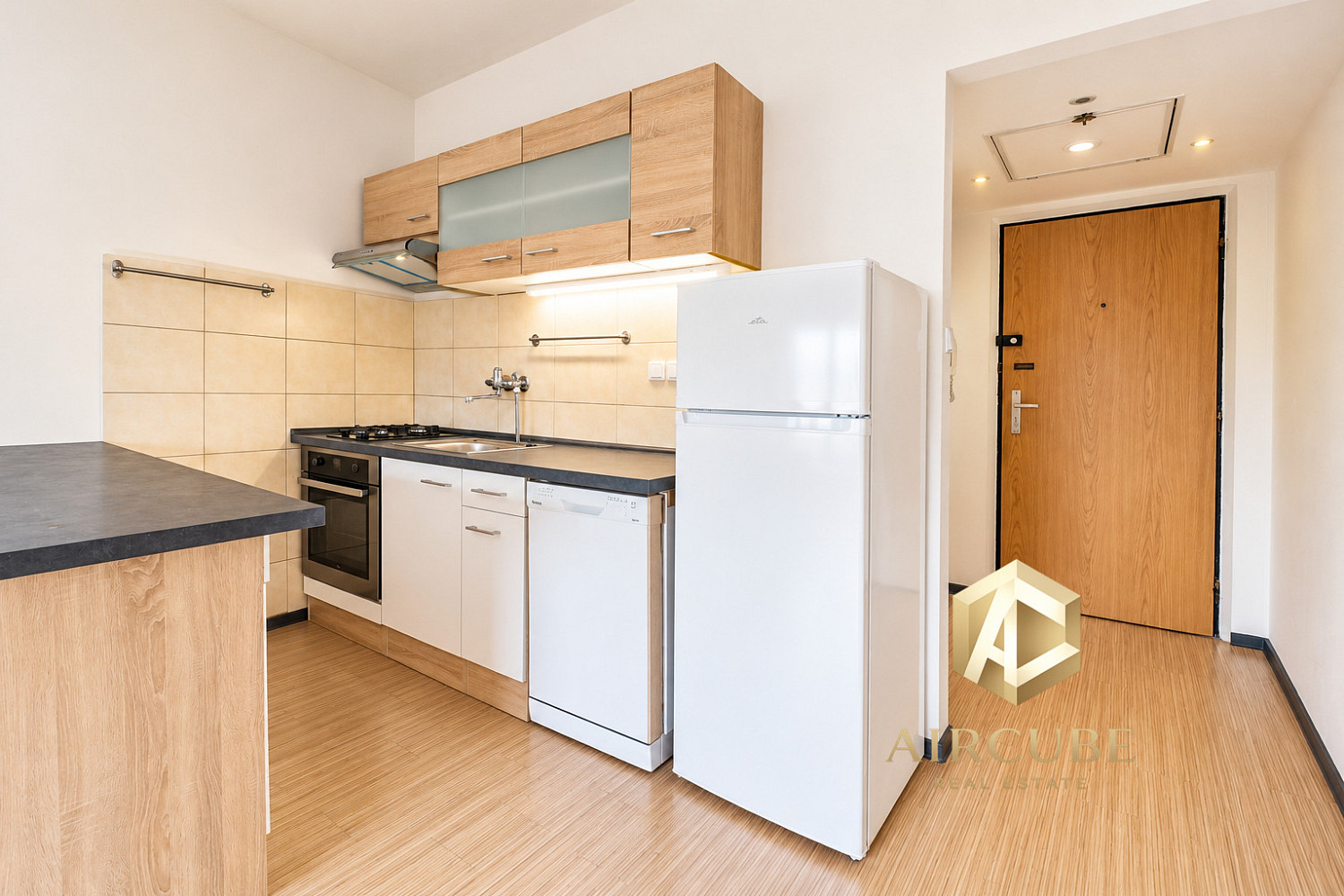 Pronájem bytu 2+kk 42 m² – fotografie 2