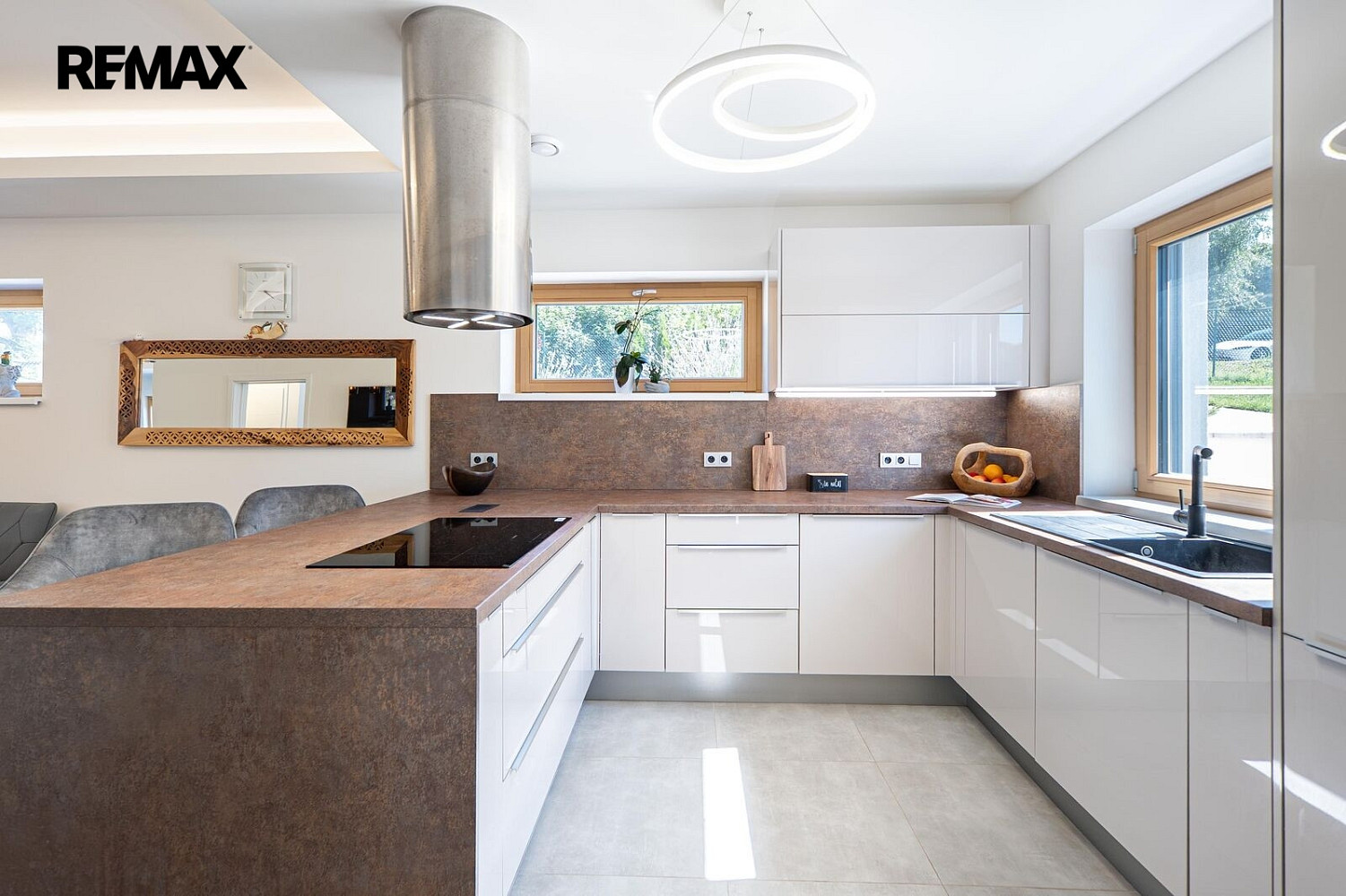 Prodej domu 162 m² s pozemkem 1 947 m² – fotografie 2