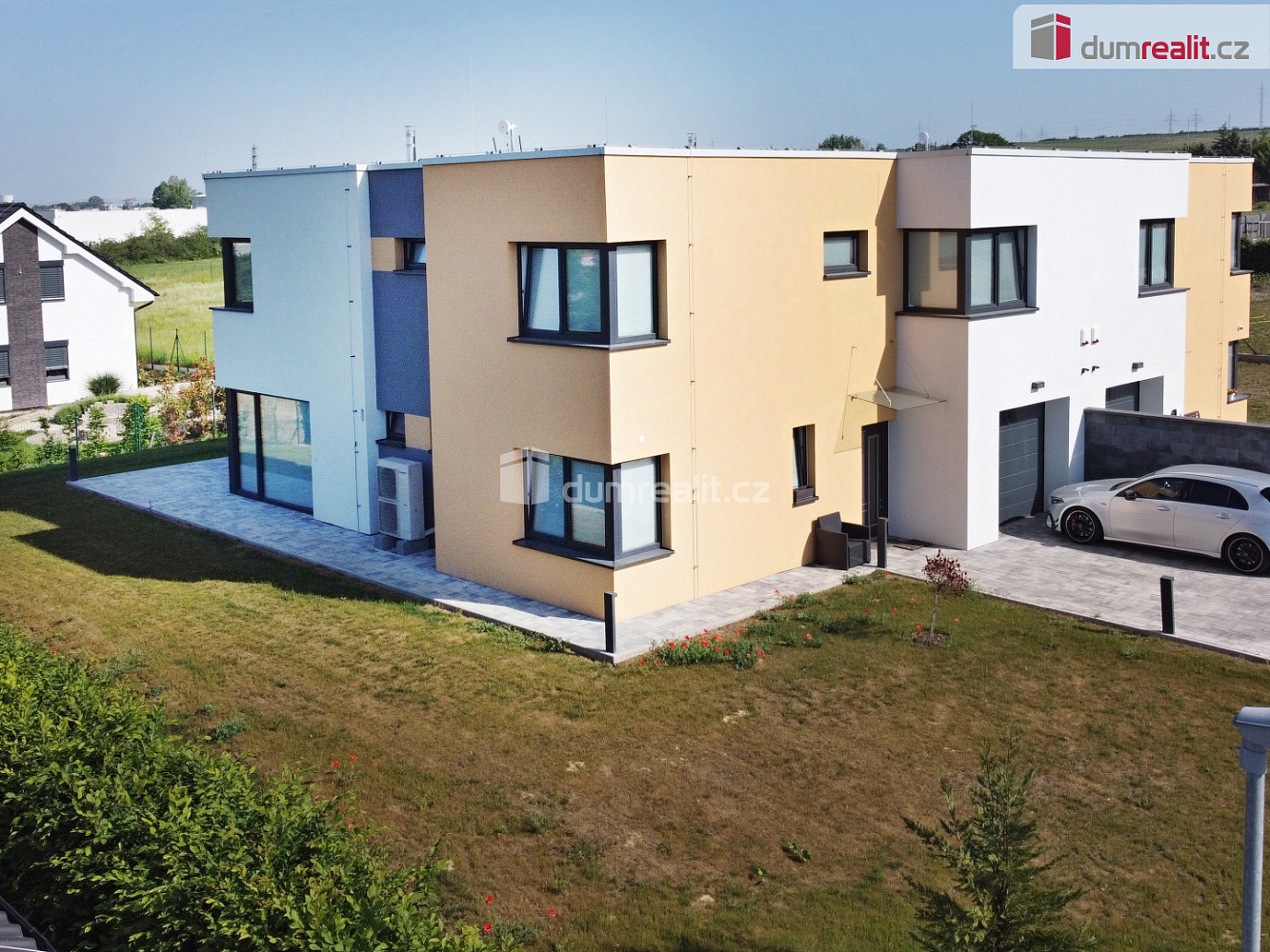 Pronájem domu 210 m² s pozemkem 531 m² — photo 3