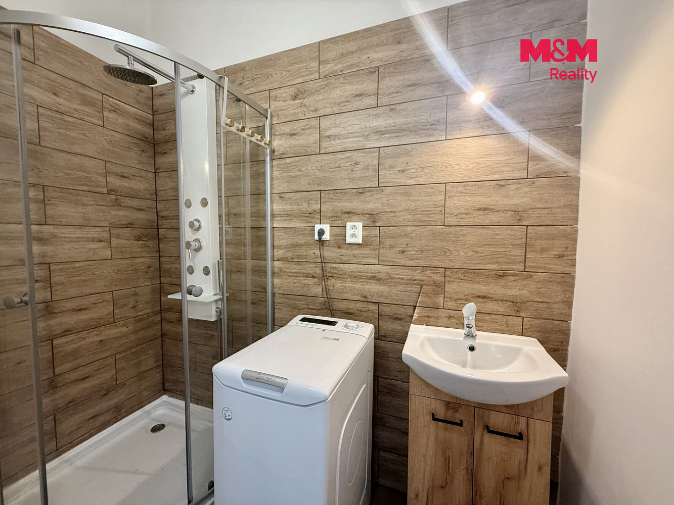 Pronájem bytu 1+1 40 m² – fotografie 3