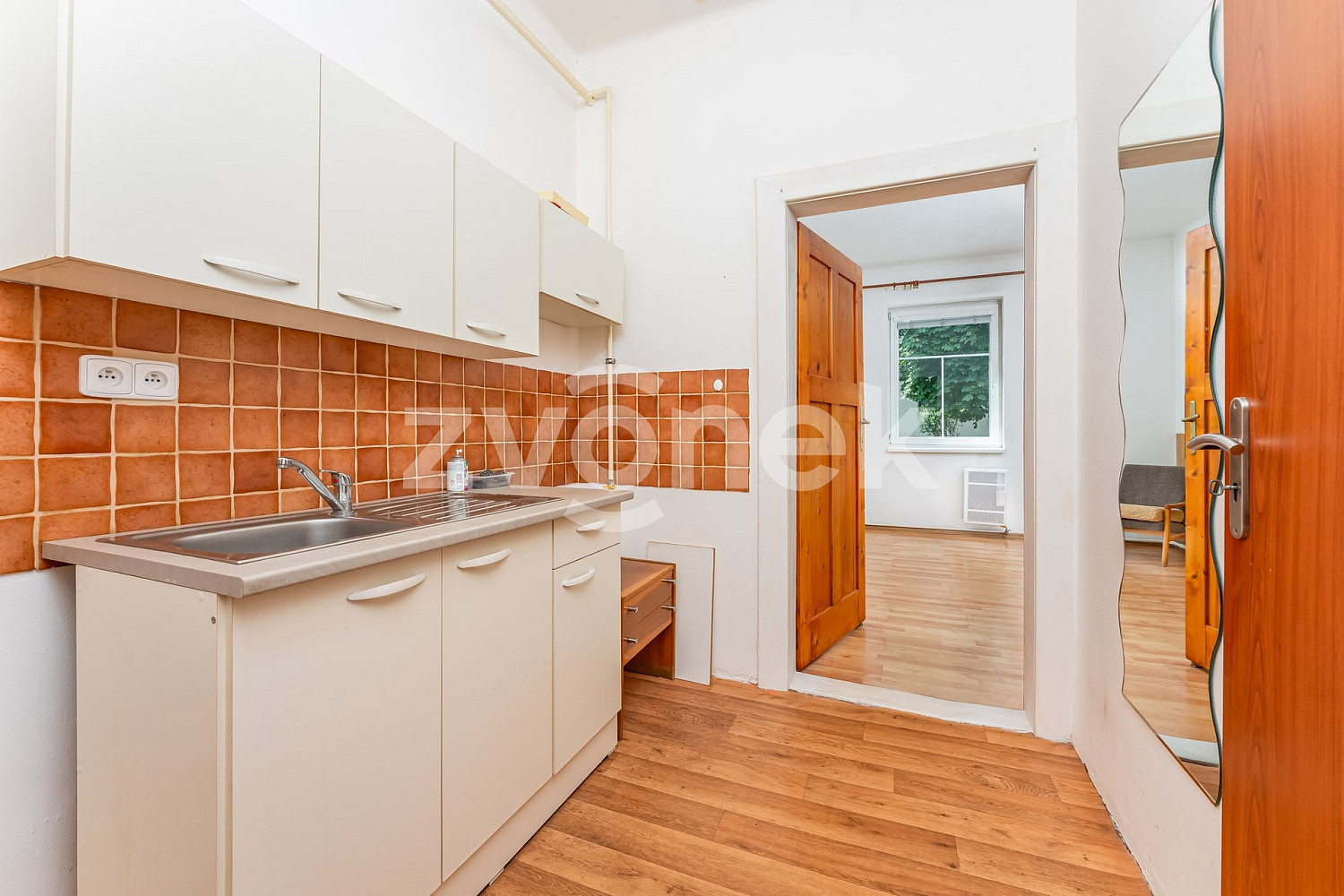 Prodej bytu 1+1 25 m² – fotografie 2