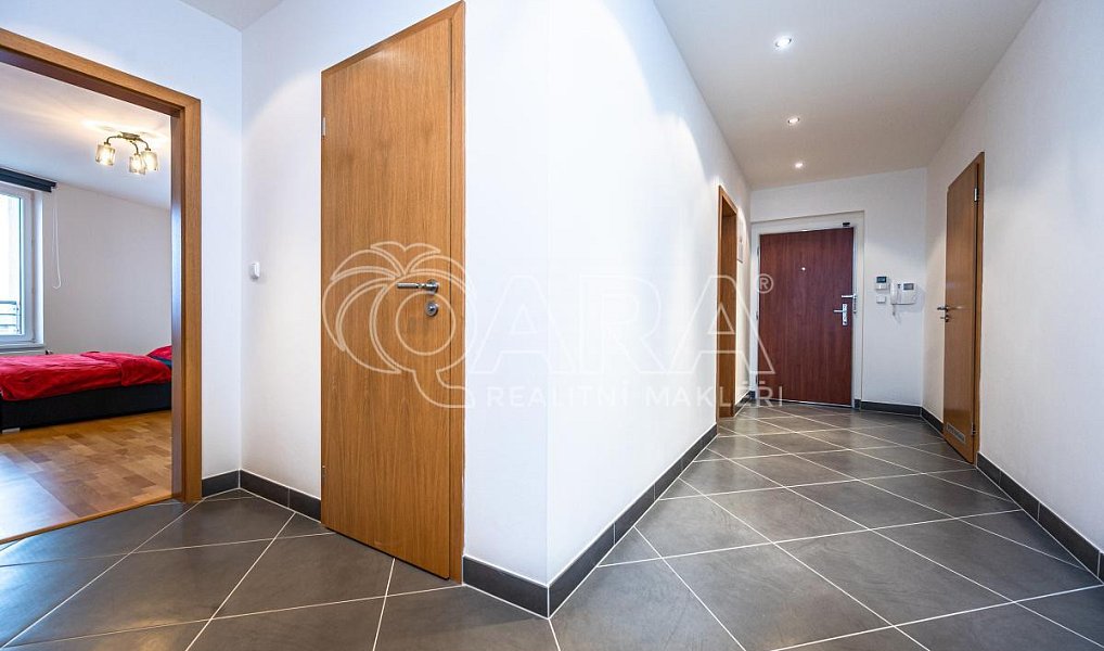 Pronájem bytu 3+kk 90 m², Praha – náhled fotky 11