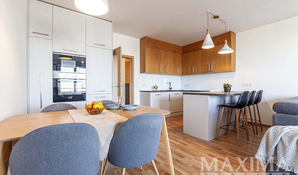 Prodej bytu 4+kk 104 m², Praha – náhled fotky 8