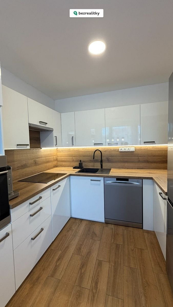 Prodej bytu 3+kk 68 m² — photo 5