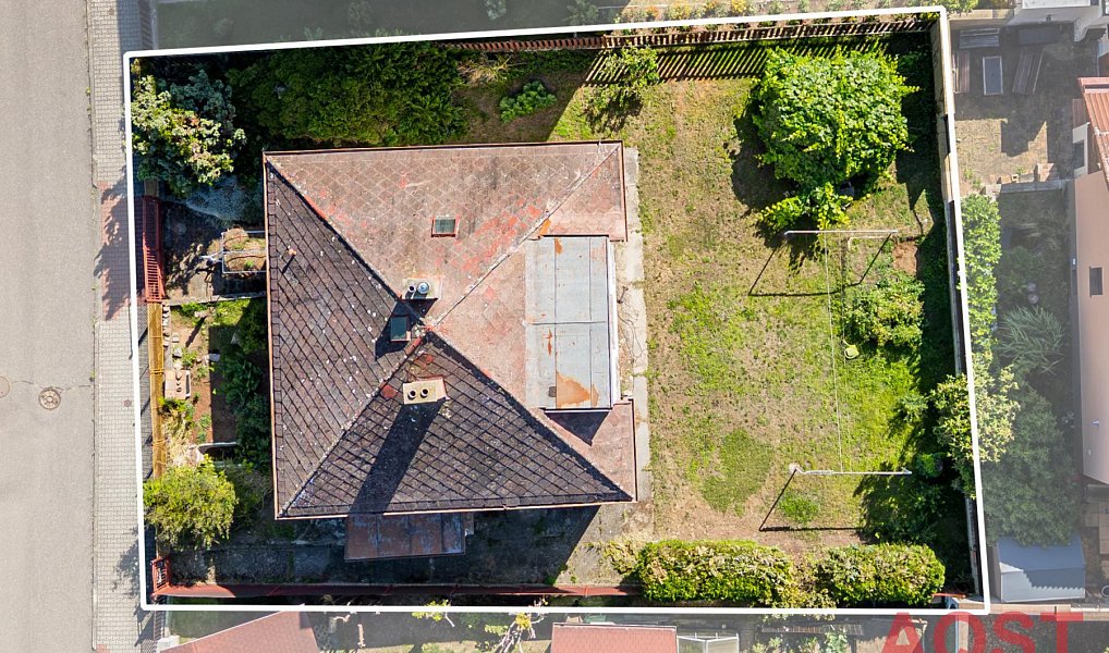Prodej stavebního pozemku 406 m², Praha – náhled fotky 14