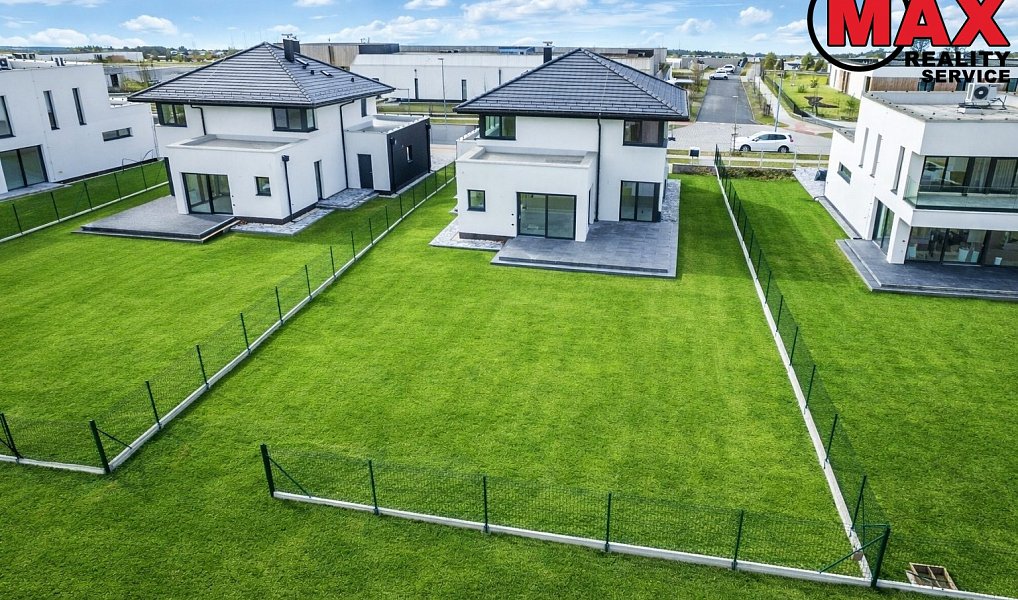 Prodej domu 216 m² s pozemkem 821 m², Vysoký Újezd – náhled fotky 3