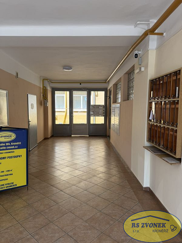 Pronájem kanceláře 14 m² – další