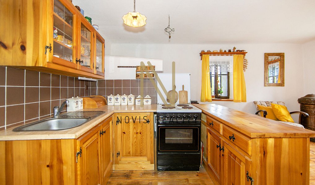 Prodej chaty/chalupy 158 m² s pozemkem 126 m², Bošice – náhled fotky 2