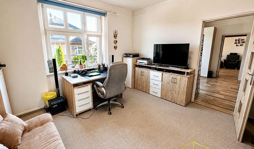 Prodej domu 400 m² s pozemkem 380 m², Teplice – náhled fotky 9