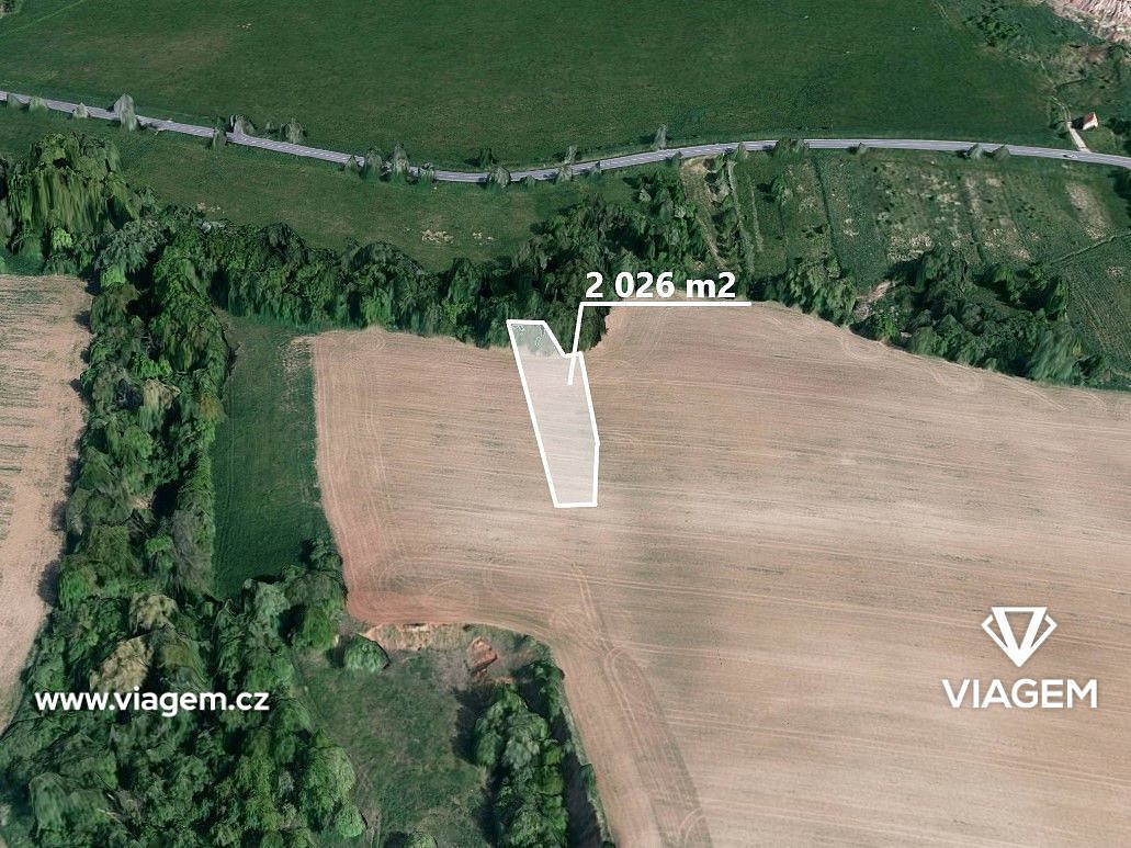 Prodej pole 1 013 m²