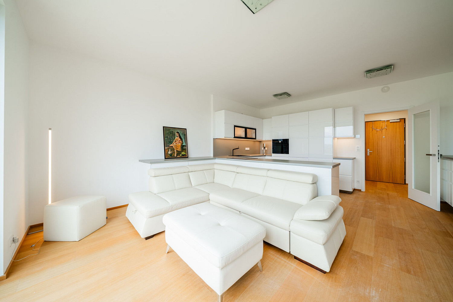 Prodej bytu 1+kk 41 m² — photo 3