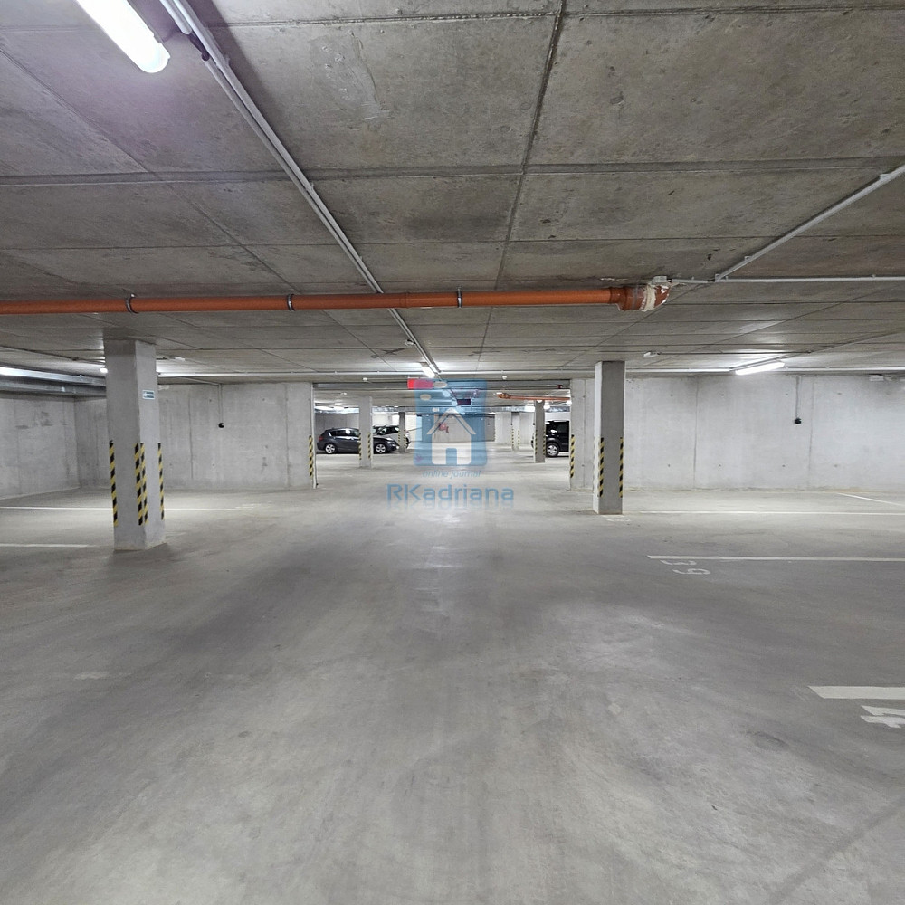 Pronájem garážového stání, plzeň - slovany, rejskova, 15 m2 — photo 2