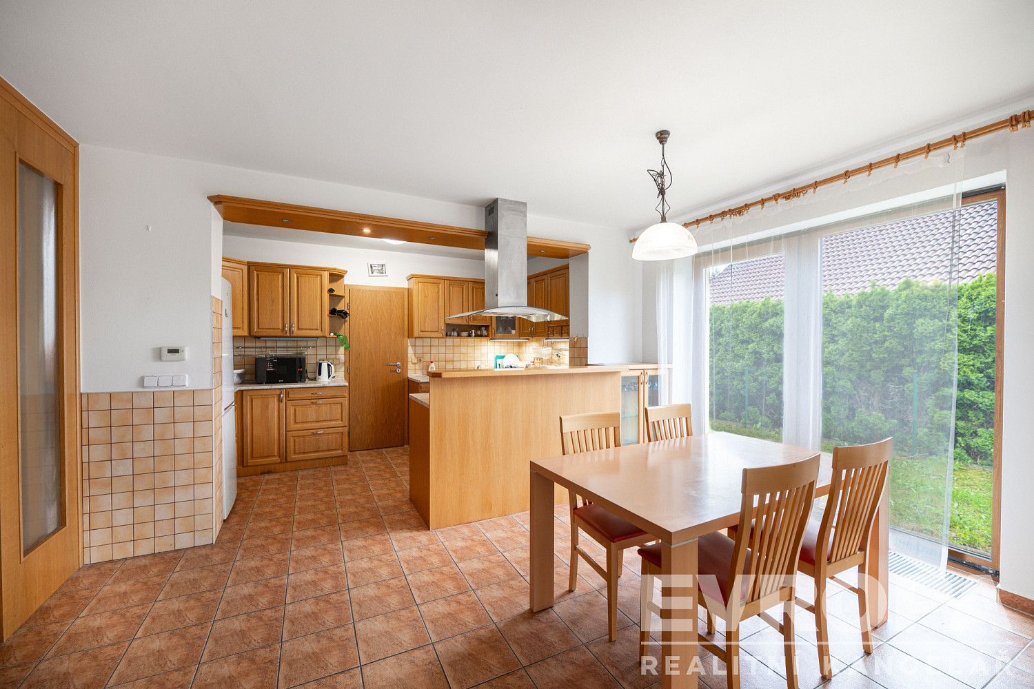 Prodej domu 303 m² s pozemkem 1 464 m² – fotografie 4