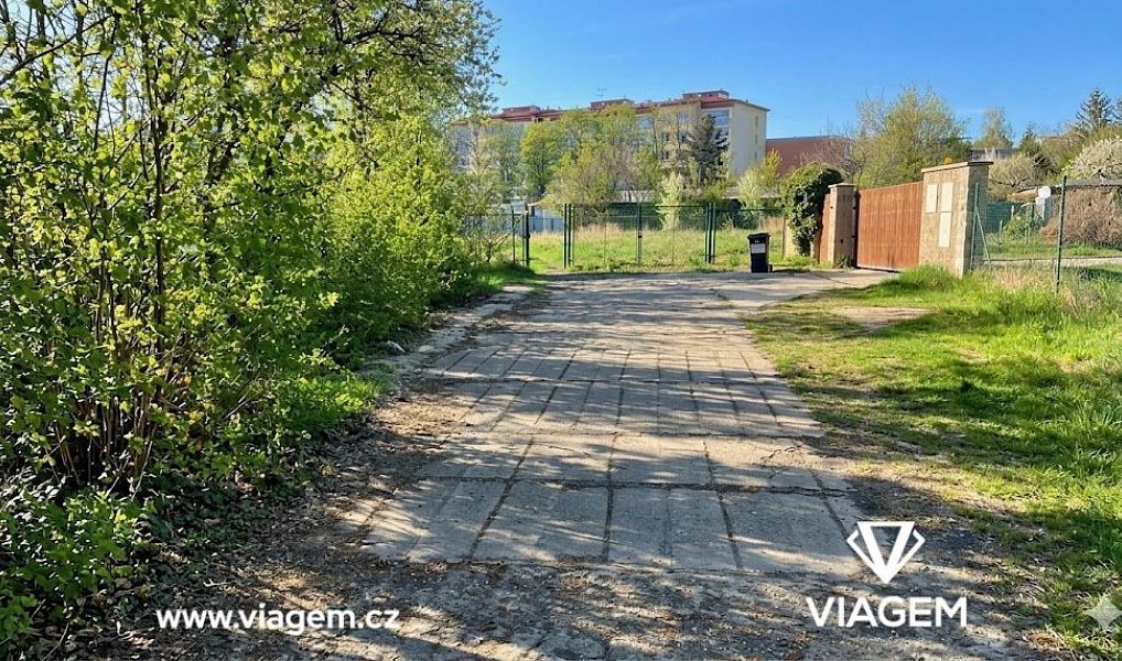Prodej stavebního pozemku 2 300 m², Praha – náhled fotky 6