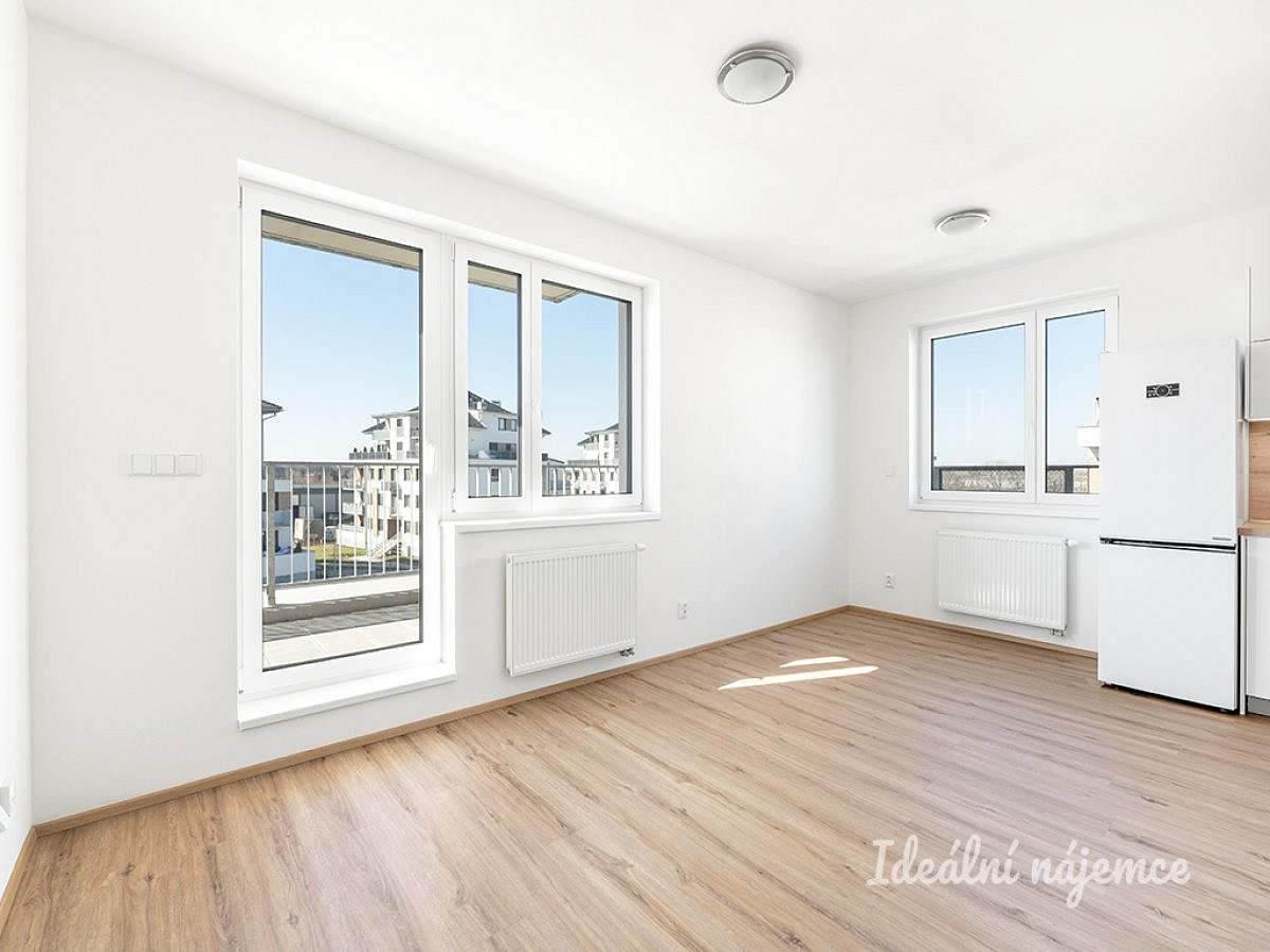 Pronájem bytu 2+kk 45 m² – fotografie 5