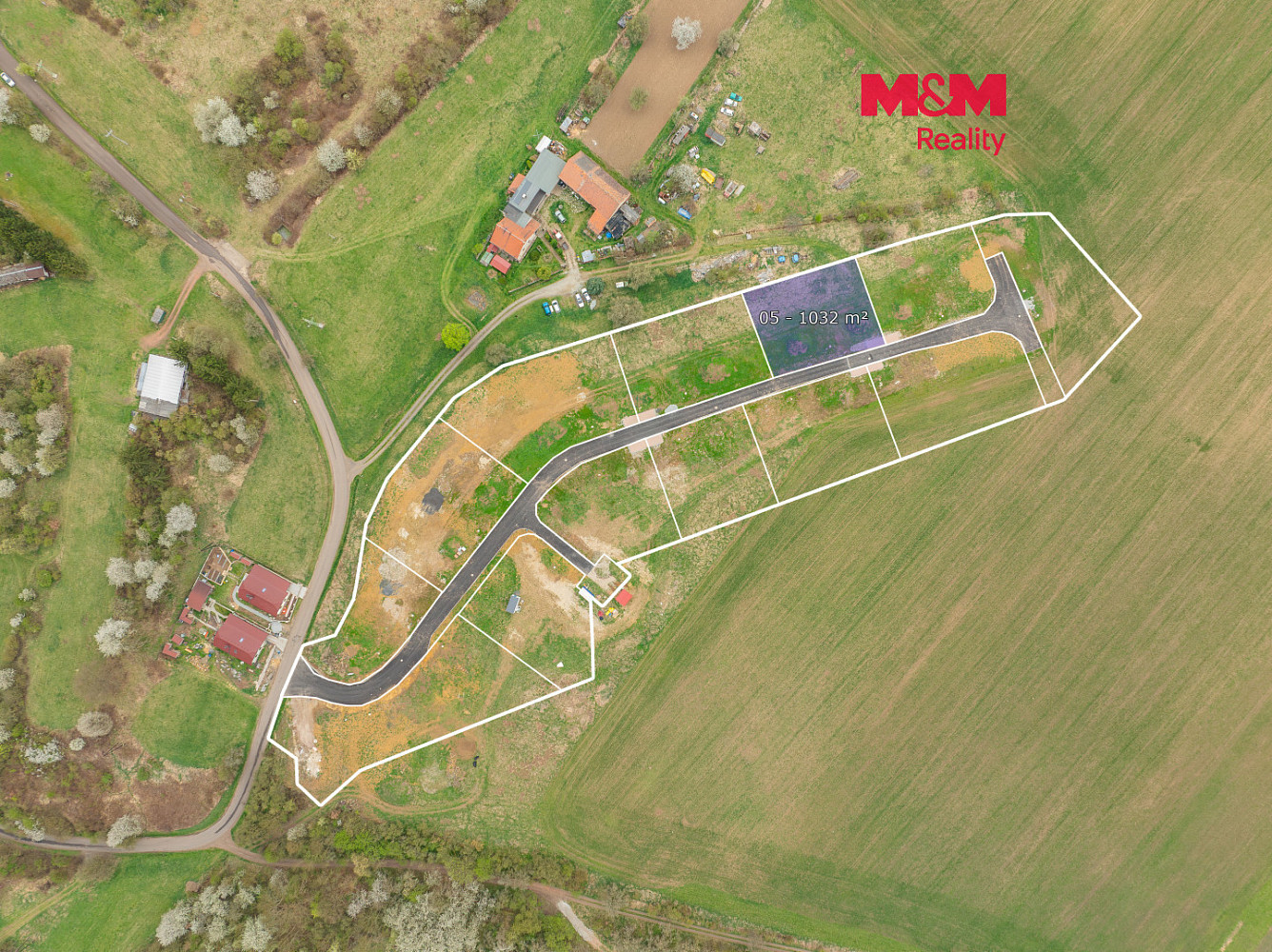 Prodej stavebního pozemku 1 032 m²