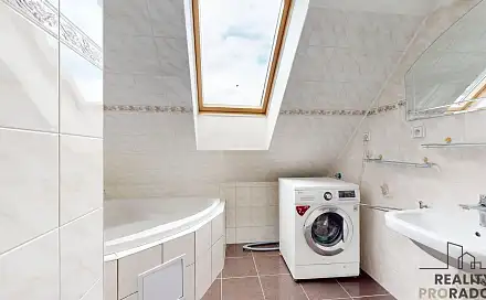 Pronájem bytu 4+1 109 m², Na Vyhlídce, Jihlava