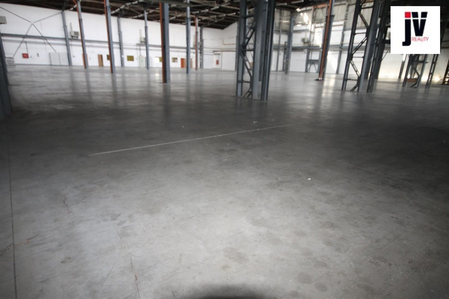 Pronájem skladovacích prostor 2 735 m² — photo 4