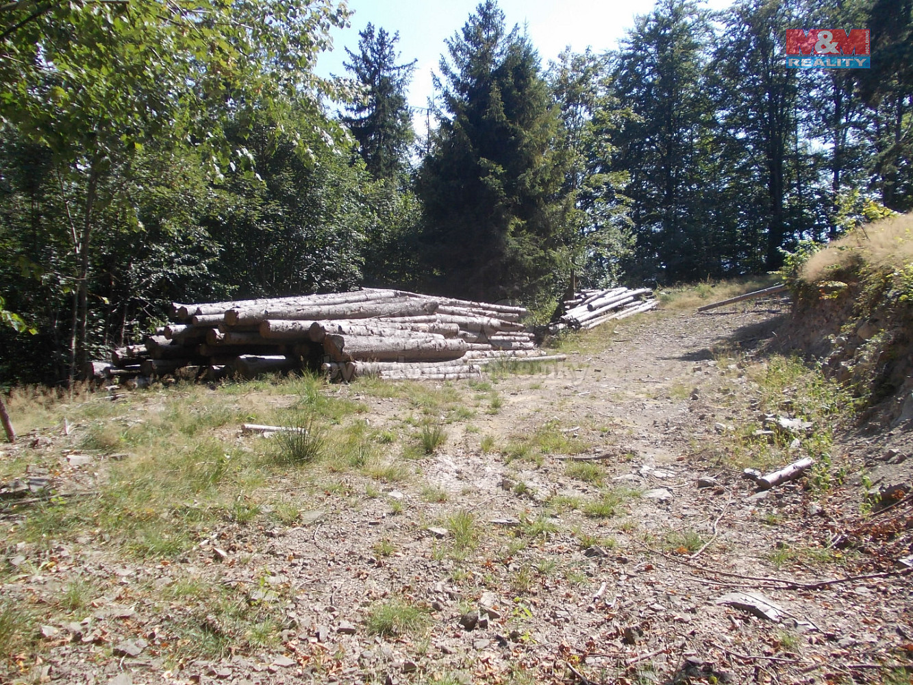 Prodej stavebního pozemku 3 955 m²