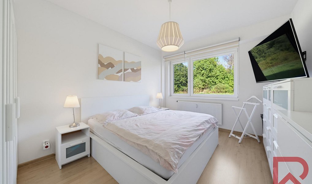 Prodej bytu 3+kk 94 m², Ostrov – náhled fotky 24