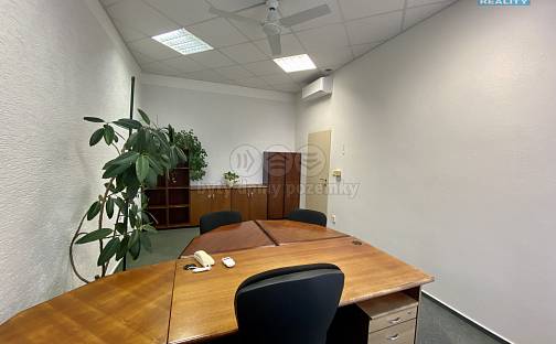 Pronájem kanceláře 19 m², Hlubčická, Krnov - Pod Bezručovým vrchem, okres Bruntál
