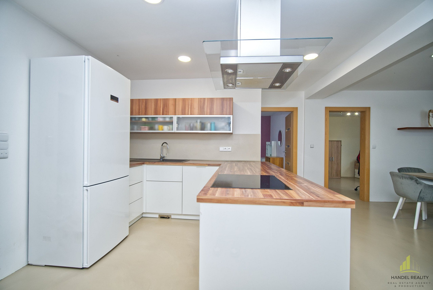 Prodej domu 231 m² s pozemkem 794 m² – fotografie 3