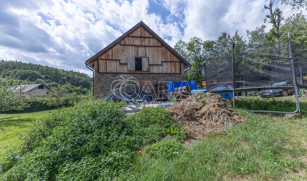 Prodej domu 250 m² s pozemkem 2 899 m², Lichnov – náhled fotky 3