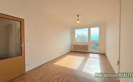 Pronájem bytu 3+1 68 m², Famfulíkova, Praha 8 - Kobylisy