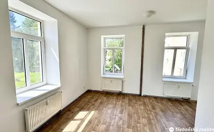 Pronájem bytu 1+kk 33 m², Vitorazská, České Velenice, okres Jindřichův Hradec