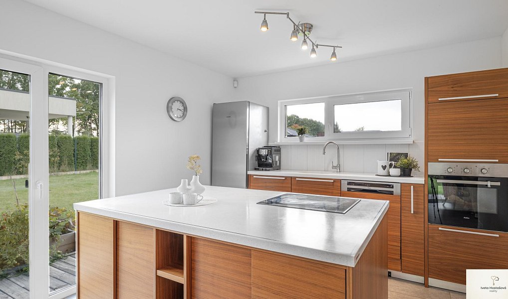 Prodej domu 110 m² s pozemkem 990 m², Úhonice – náhled fotky 5