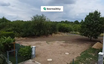 Prodej stavebního pozemku 570 m², Tikovská, Praha 9 - Horní Počernice