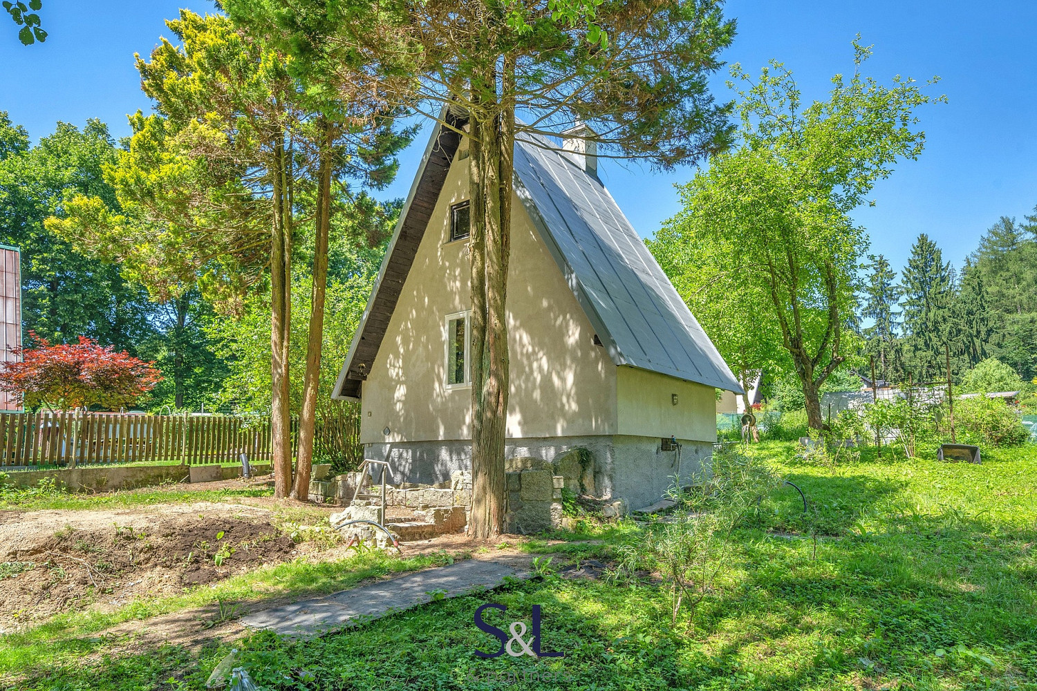 Prodej chaty/chalupy 28 m² s pozemkem 860 m²