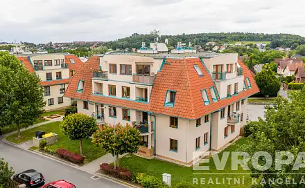 Pronájem bytu 2+kk 44 m²