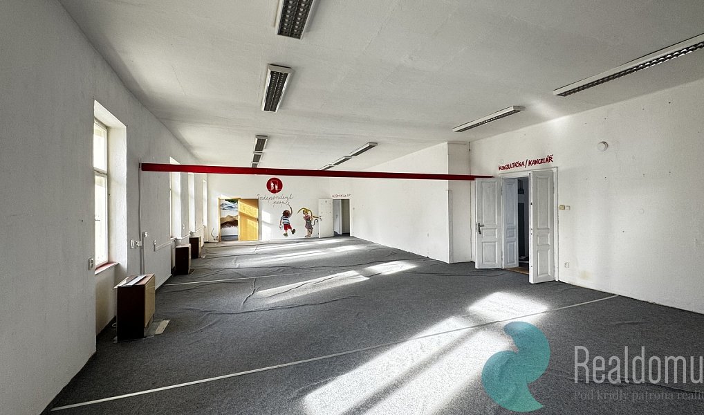 Pronájem kanceláře 150 m², Prachatice – náhled fotky 2