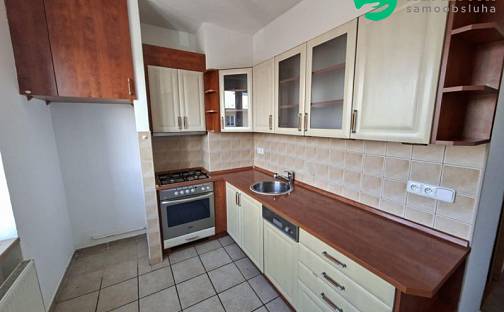 Prodej bytu 2+1 56 m², 5. května, Plesná, okres Cheb