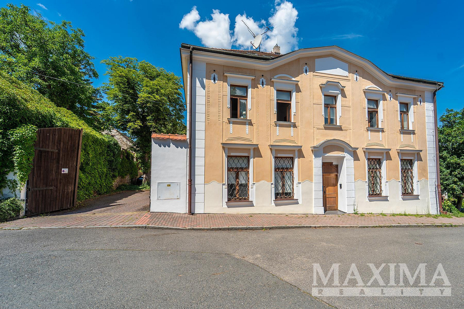 Prodej kanceláře 250 m²