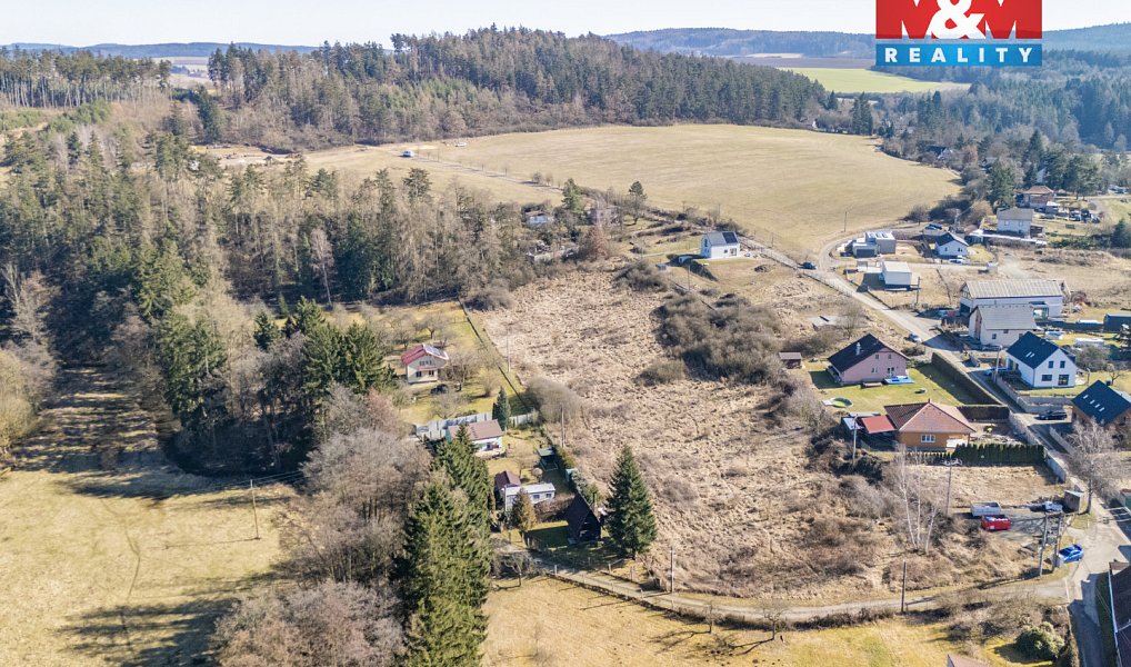 Prodej stavebního pozemku 305 m², Chrást – náhled fotky 3