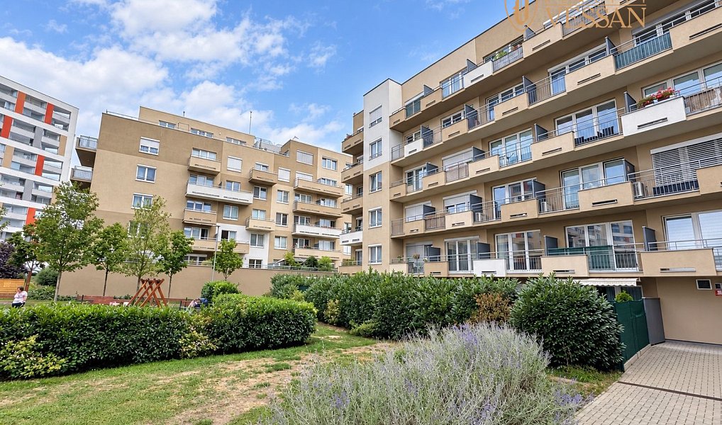 Prodej bytu 1+kk 31 m², Praha – náhled fotky 8