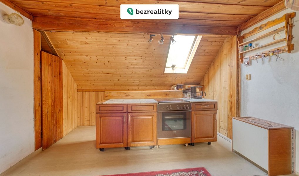 Prodej domu 208 m² s pozemkem 2 330 m², Lesná – náhled fotky 5