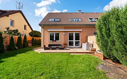 Prodej domu 159 m² s pozemkem 287 m², Horoměřice, okres Praha-západ