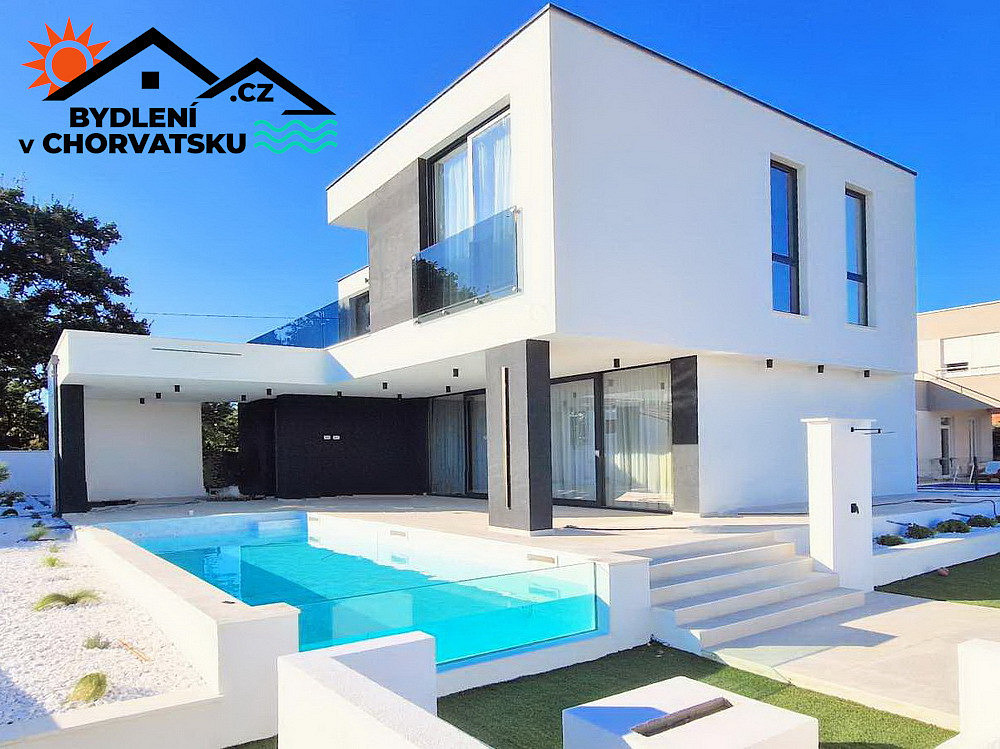 Prodej domu 562 m² s pozemkem 562 m²