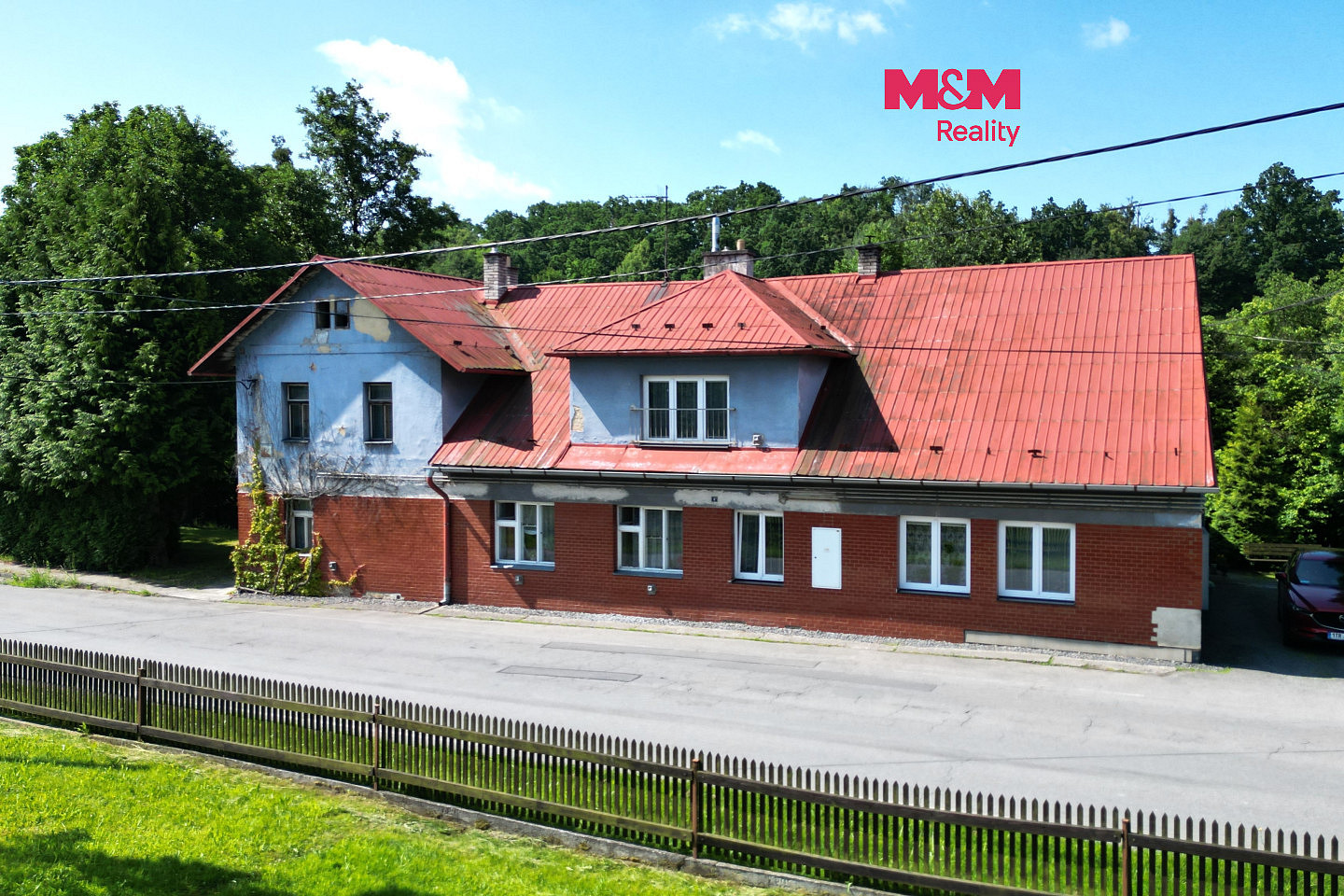 Prodej domu 210 m² s pozemkem 936 m²