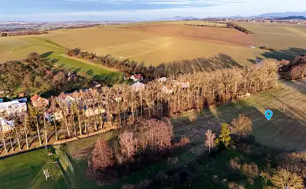 Prodej pole 11 989 m², Komárno, okres Kroměříž