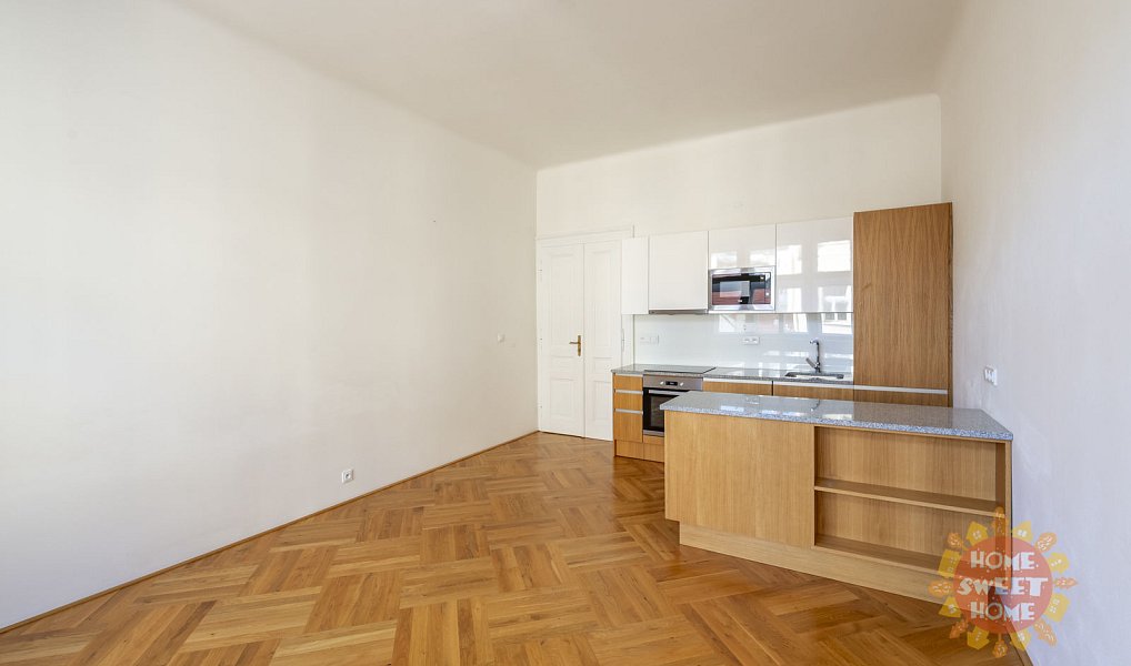 Pronájem bytu 3+kk 74 m², Praha – náhled fotky 2