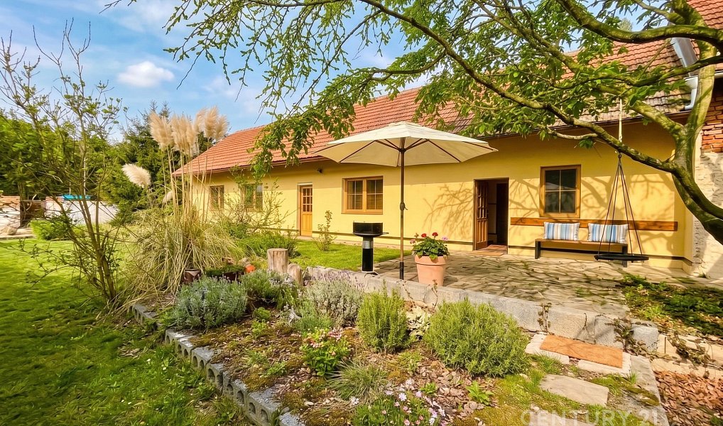 Prodej domu 278 m² s pozemkem 2 626 m², Uhlířská Lhota – náhled fotky 7
