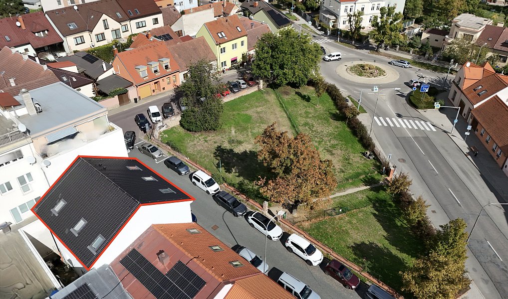 Pronájem bytu 3+kk 62 m², Znojmo – náhled fotky 2