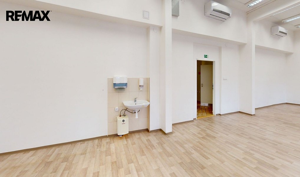 Pronájem kanceláře 649 m², Ústí nad Labem – náhled fotky 8