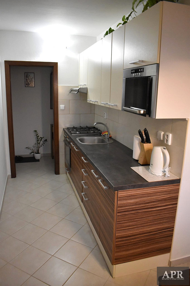 Pronájem bytu 2+1 66 m² — photo 2