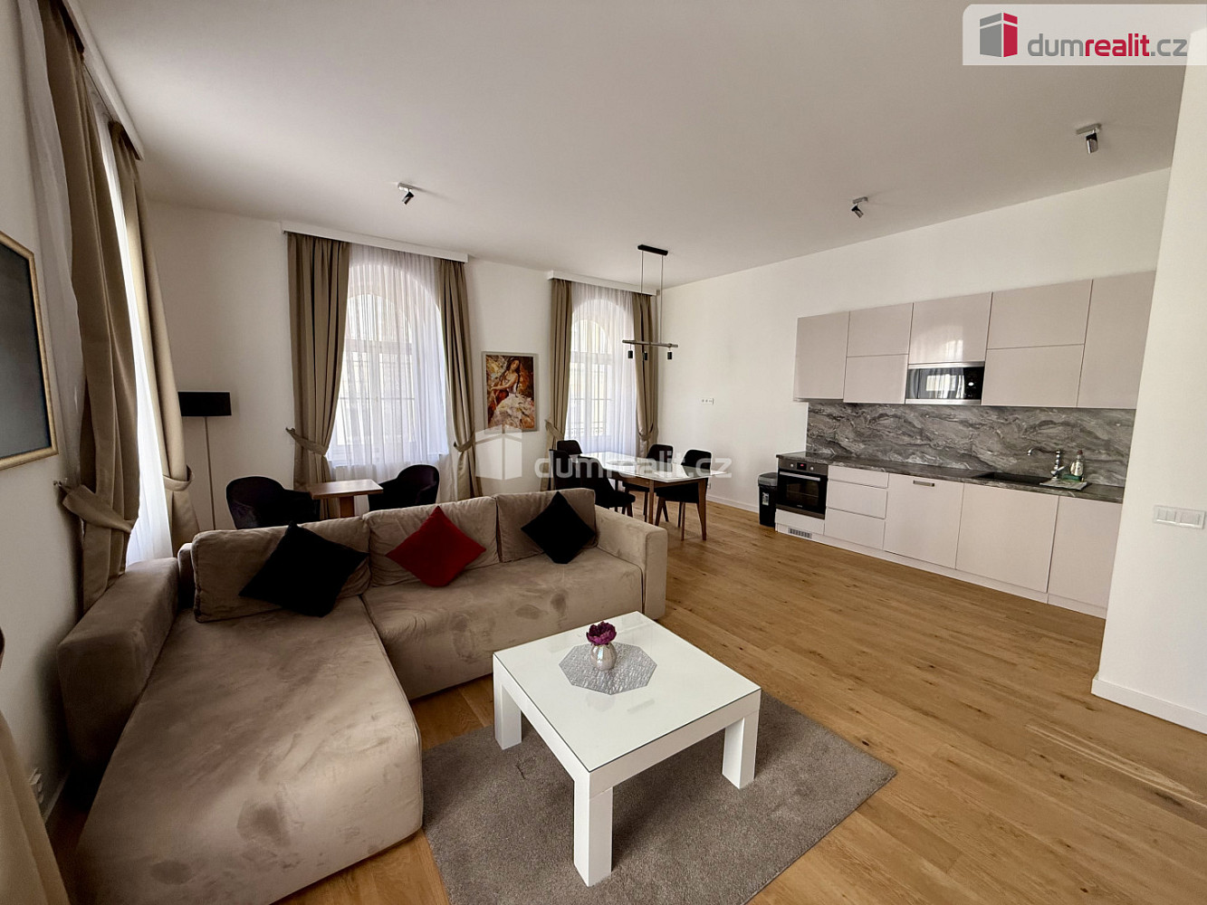 Pronájem bytu 2+kk 79 m² — photo 3